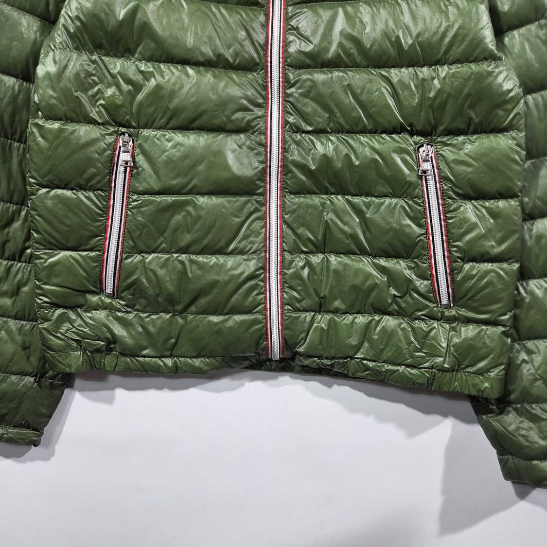 [MONCLER] 몽클레르 그린 퀄팅 경량 패딩자켓 상품이미지4