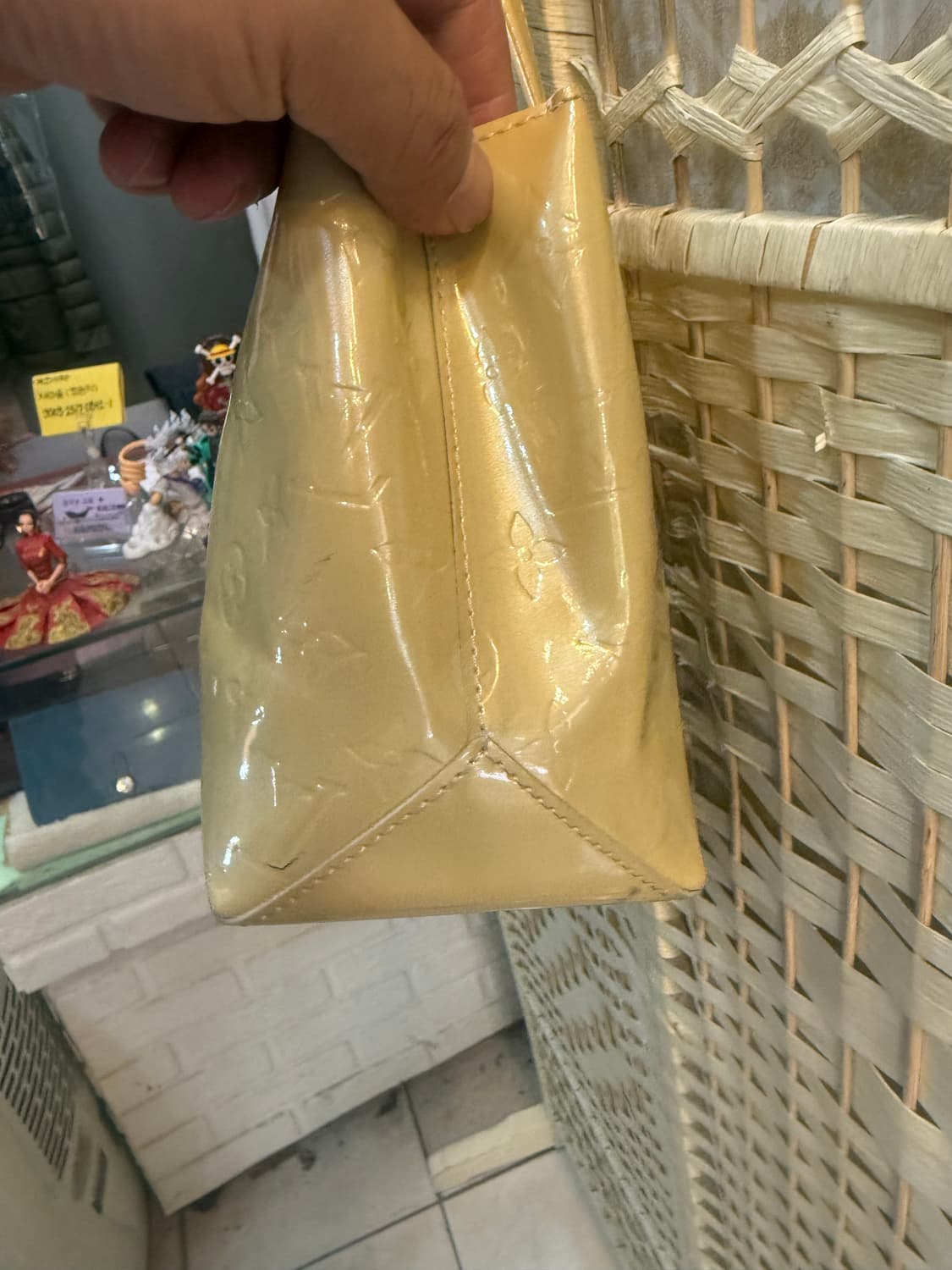 정품 루이비통 베르니 토트백 팝니다 상품이미지3
