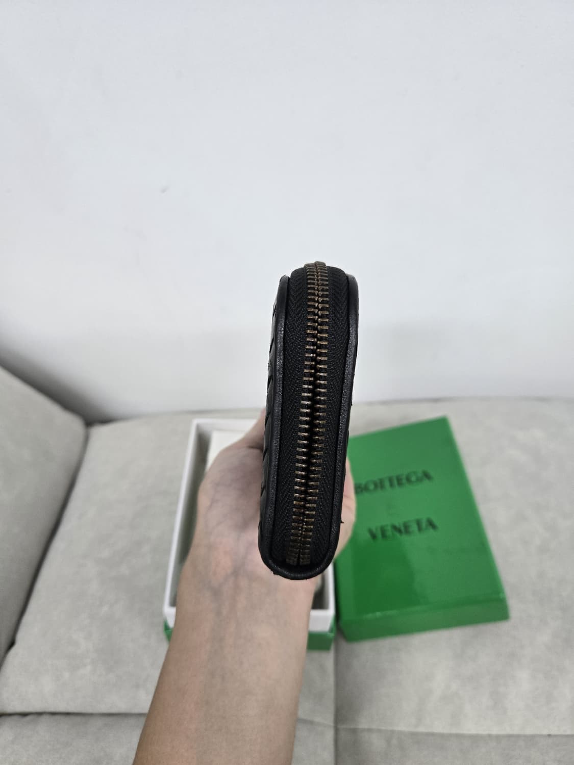 [보증서 A급]보테가베네타 지퍼 장지갑 상품이미지3