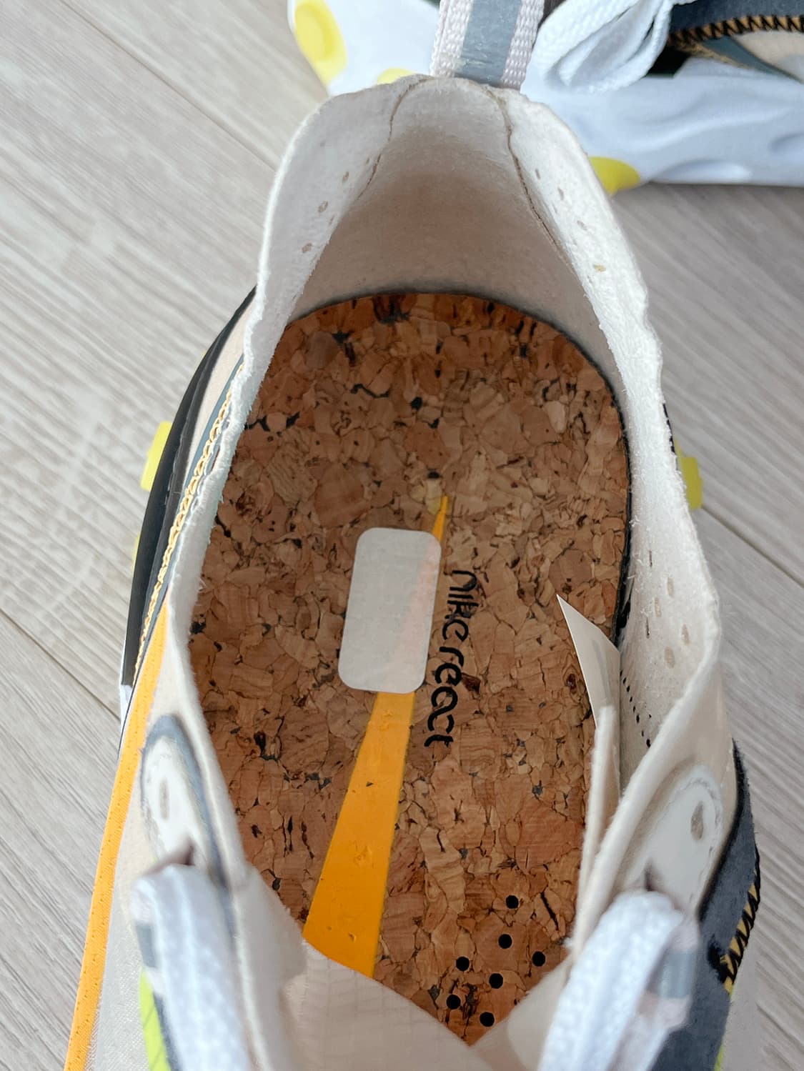 나이키 리액트 엘리먼트 87 라이트 오우드 브라운 255 상품이미지7