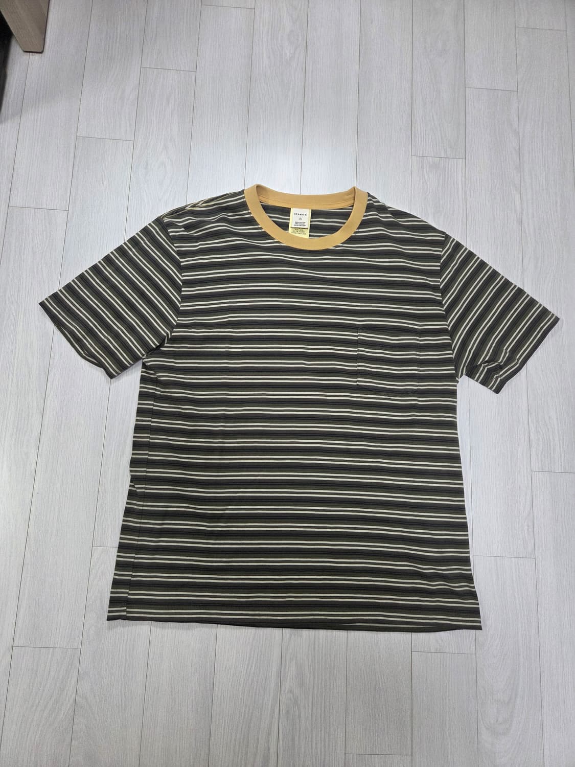 카키색 스트라이프 반팔 보더 티셔츠 상품이미지2