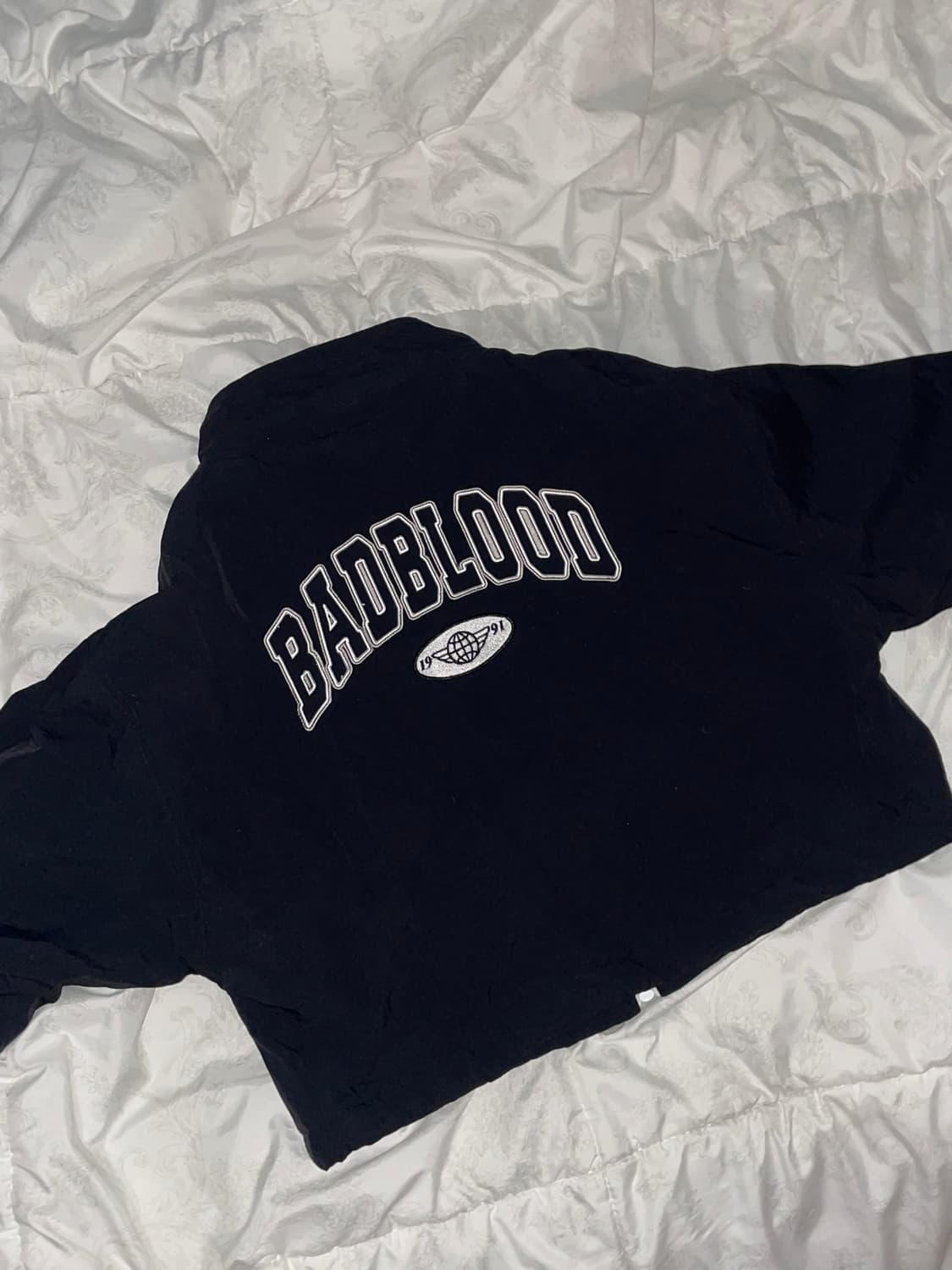 배드블러드 크롭 바람막이 후드집업 상품이미지2