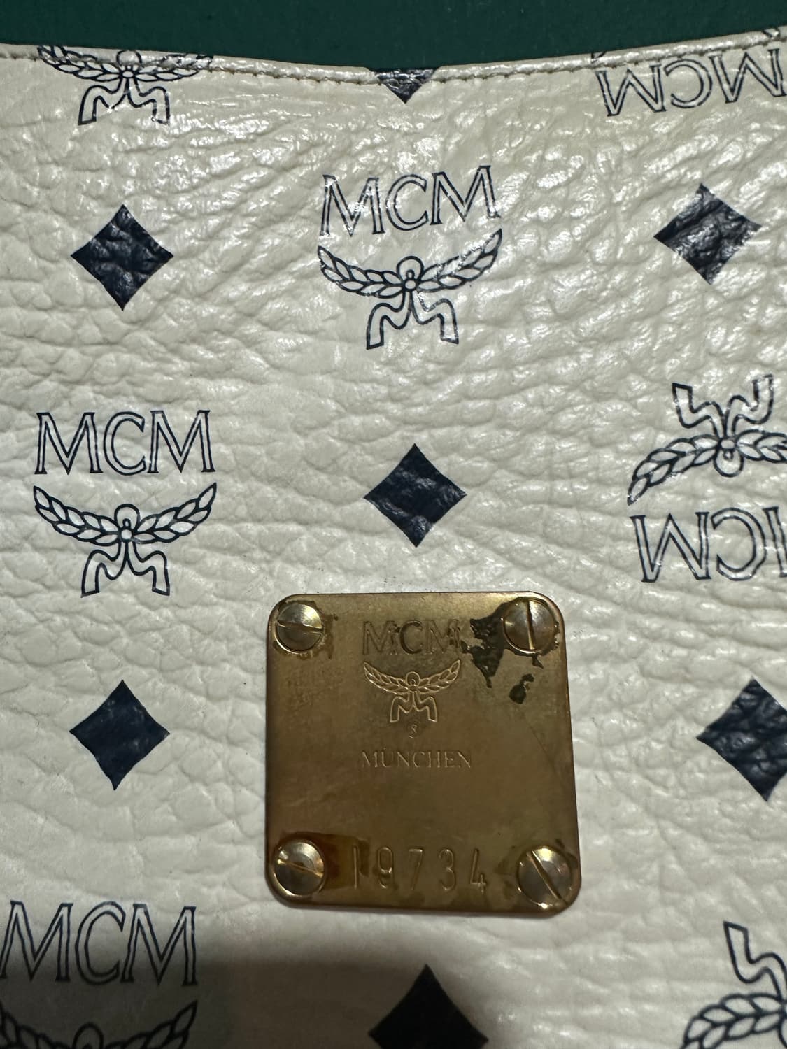 MCM 숄더백 화이트 상품이미지2