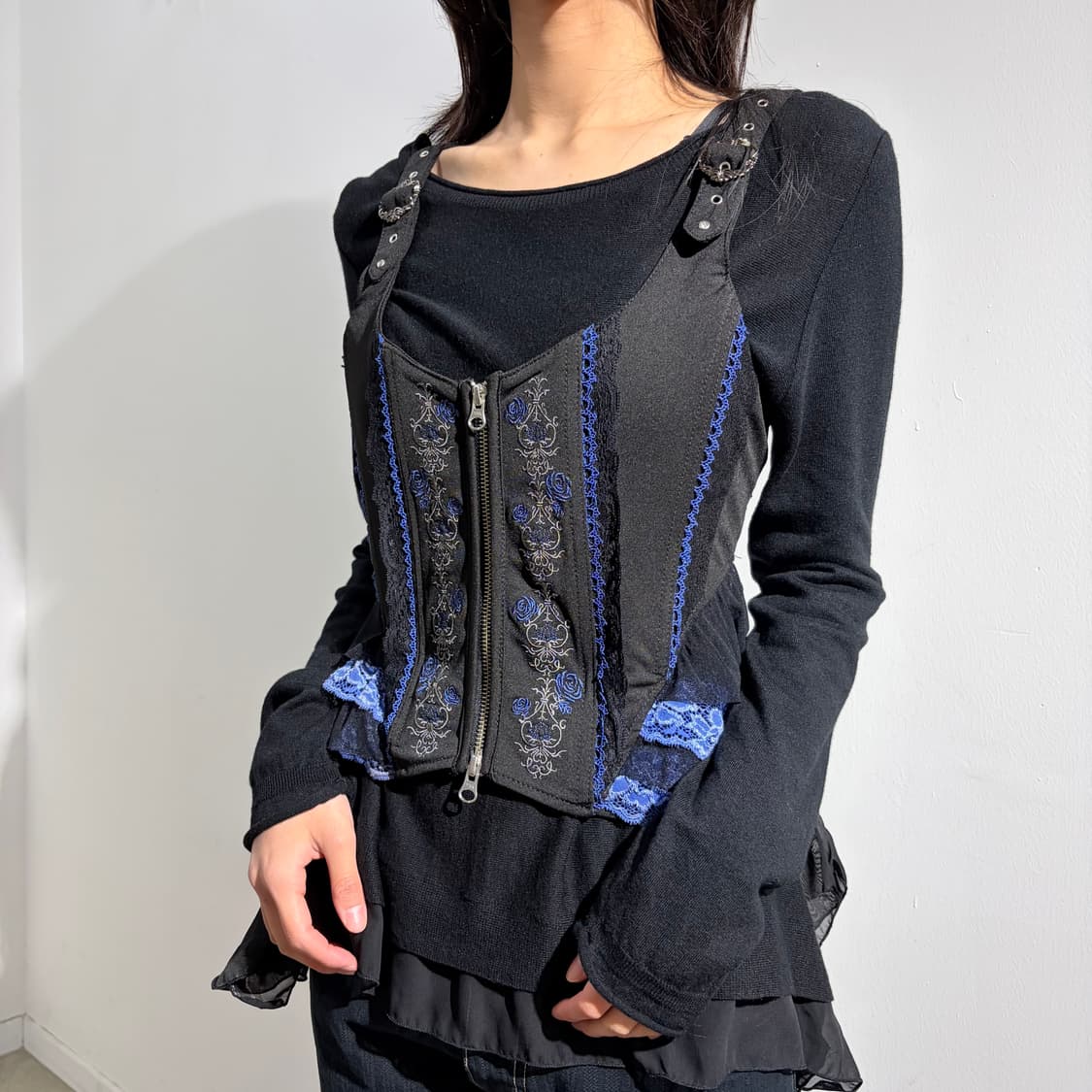 ozz croce 오즈 크로스 고딕 슬리브리스 나시 상품이미지1