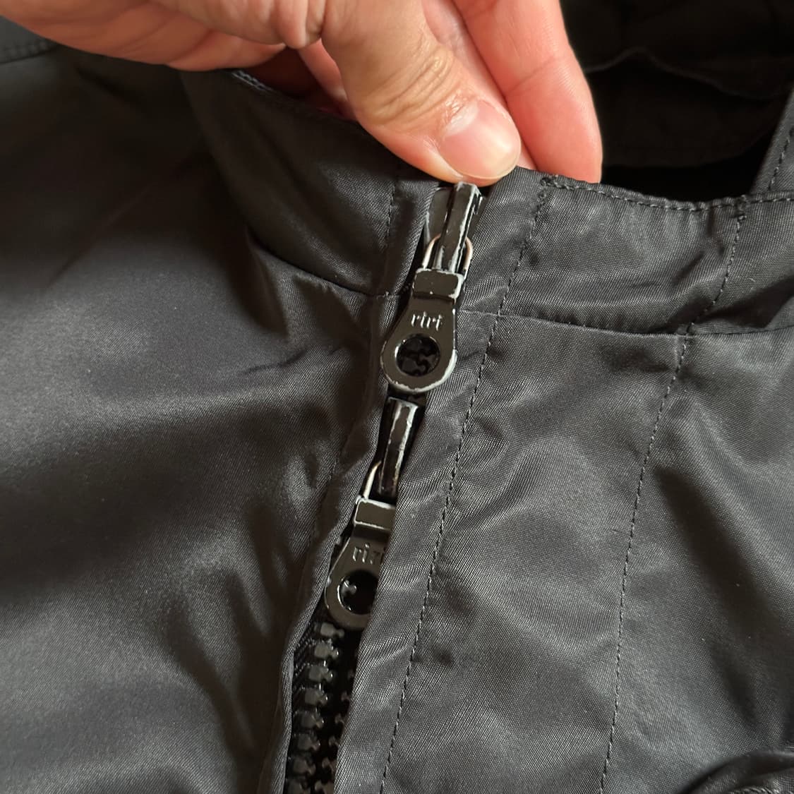 Rip van winkle japan multi pocket hoodie 상품이미지4