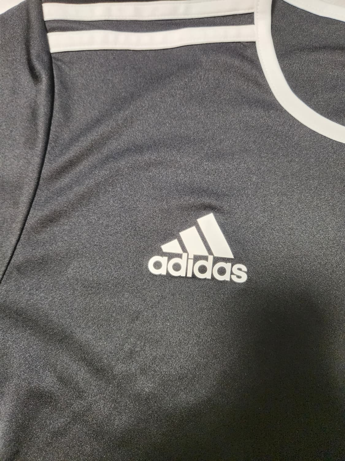 새상품급)아디다스 스포츠 반팔티 ENTRADA 18 JSY 사이즈100
 상품이미지2