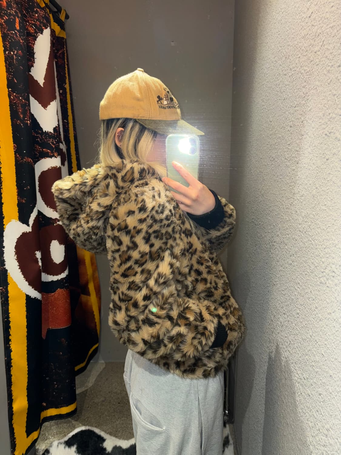 CHUXXX 레오파드 투웨이 후드 퍼자켓 상품이미지2