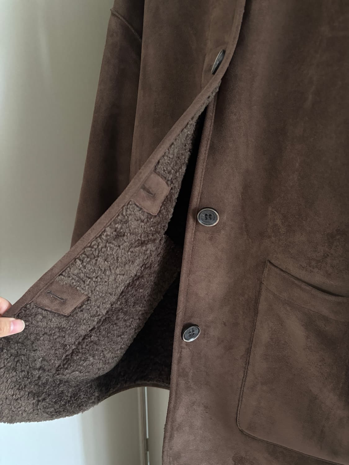 앤니즈 리버시블 쉐어링 무스탕 (브라운) 상품이미지3