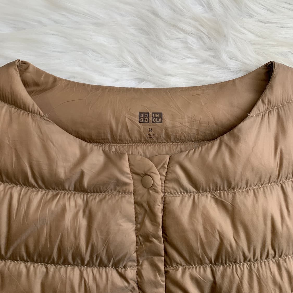 일본 유니클로 여성 슬림 라인 경량 패딩 1743 상품이미지4
