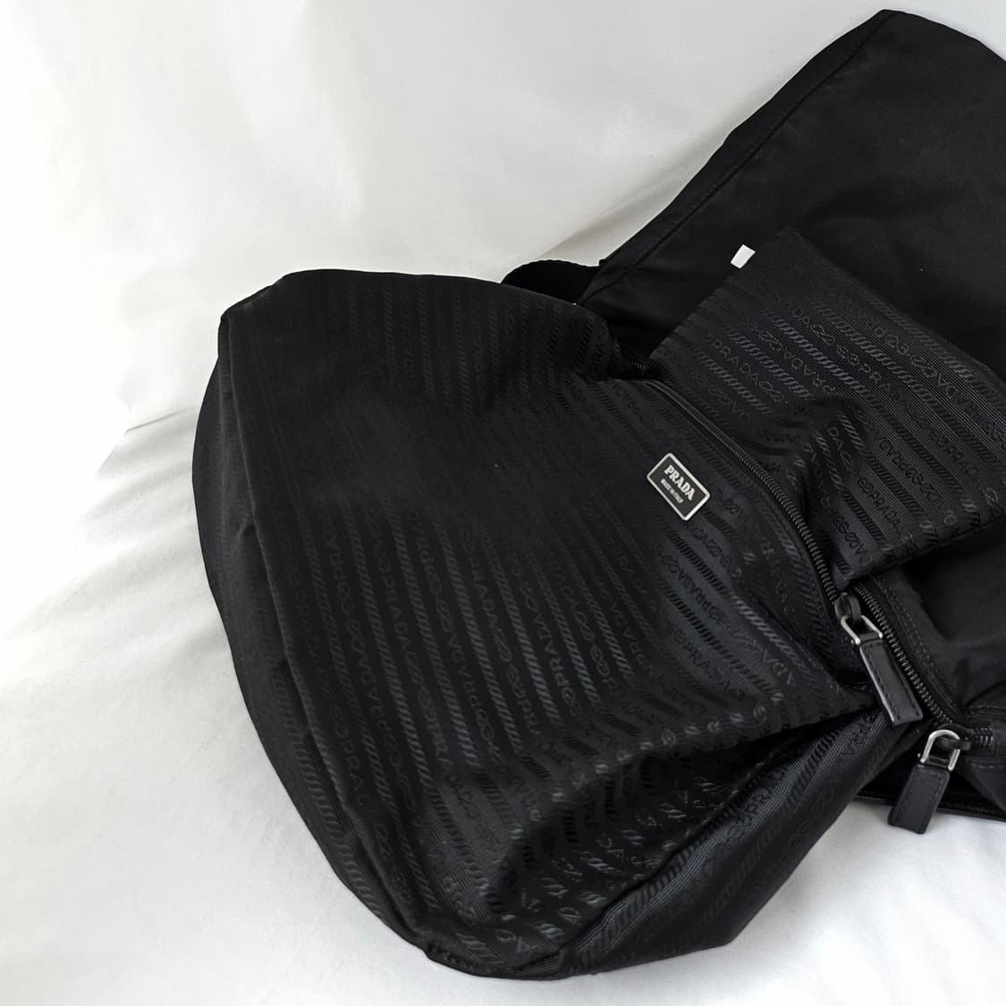 [정품 PRADA] 프라다 투포켓 지퍼 나일론 메신저백 크로스백 라지 상품이미지7