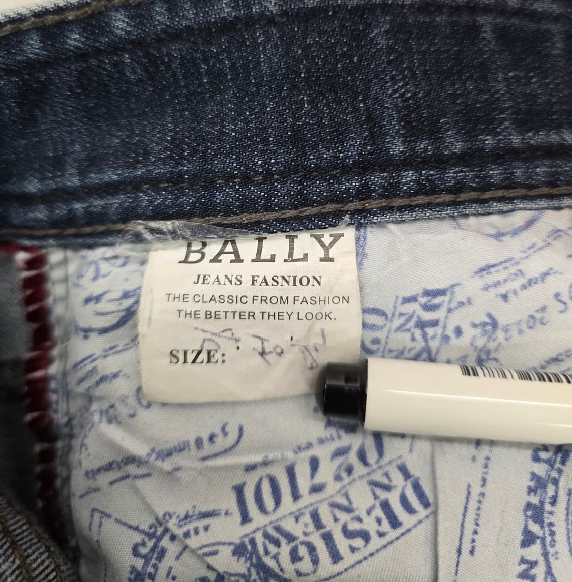 BALLY 발리 남성 청바지.  
싸이즈 35 상품이미지9