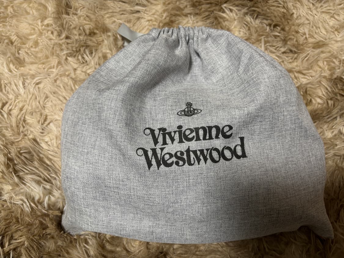 비비안웨스트우드 헤이즐 트레저 숄더백 블랙 상품이미지4