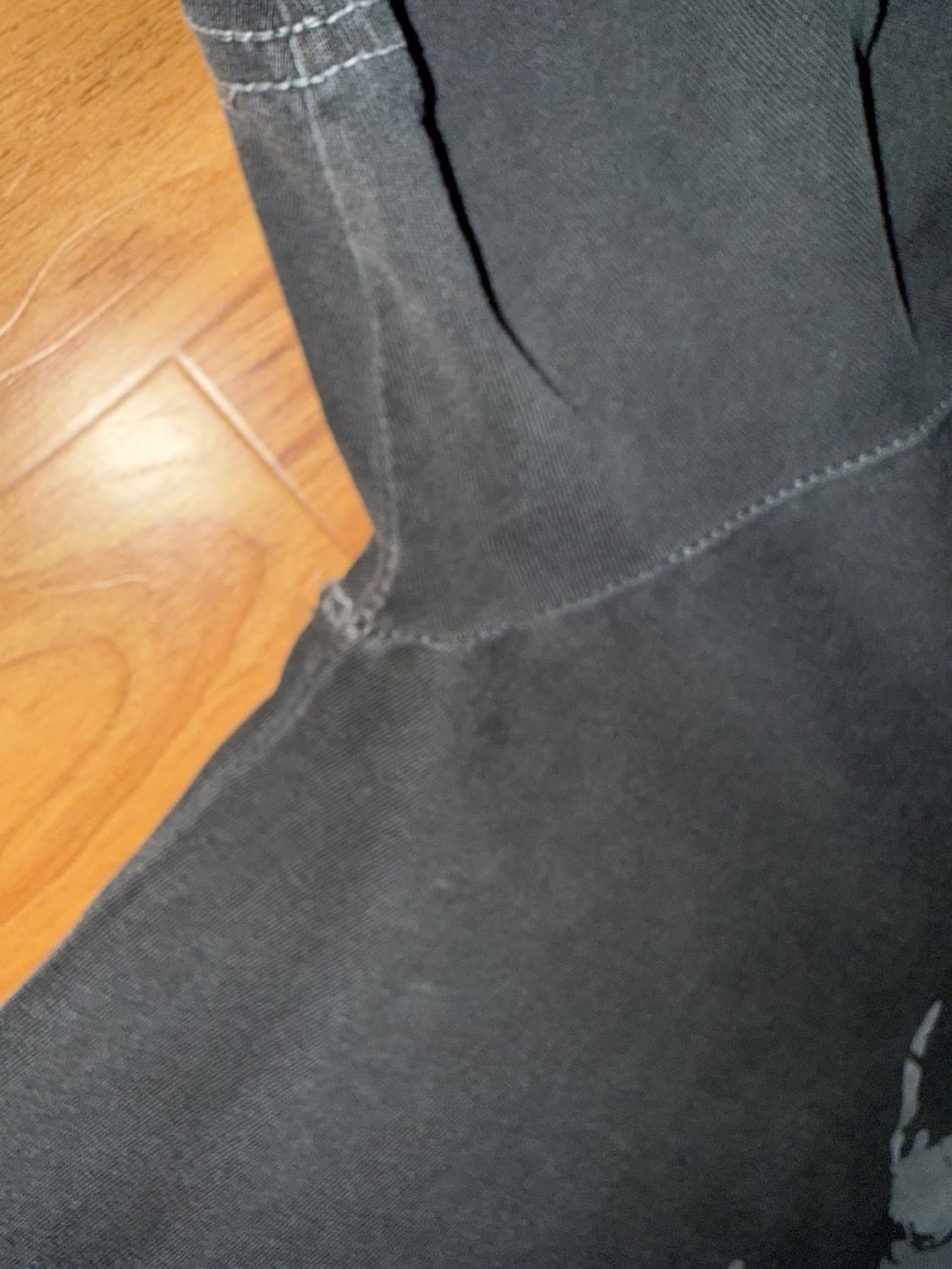 트래블(TRAVEL) 아뜰리에 피그먼트 반팔티 블랙 차콜 상품이미지4