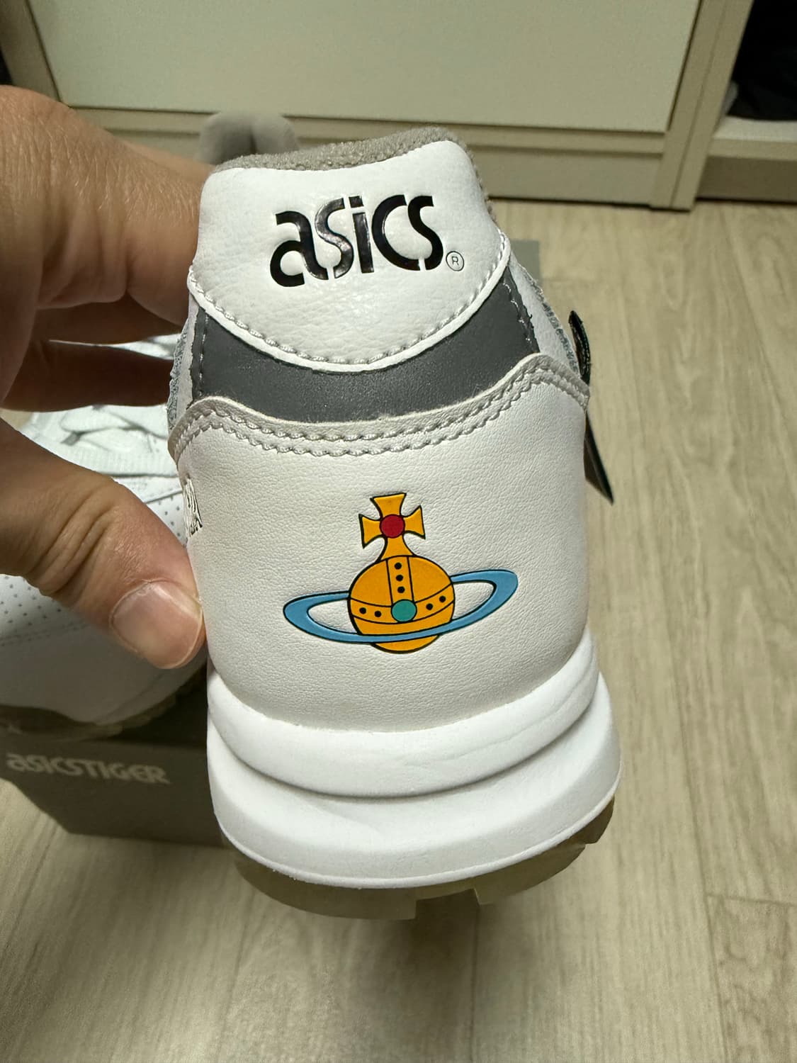 비비안웨스트우드 x 아식스 젤사가(265,새제품) 상품이미지2