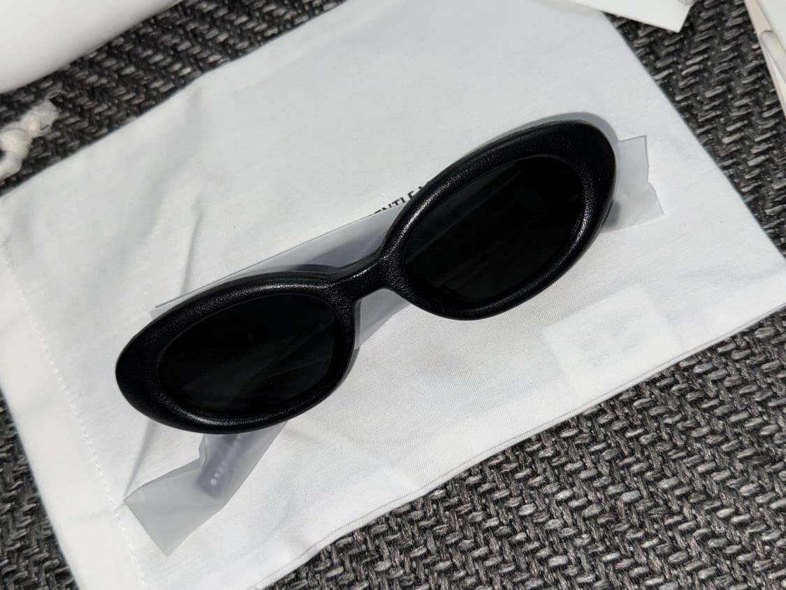 젠틀몬스터 마르지엘라 MM107 레더 블랙 상품이미지3