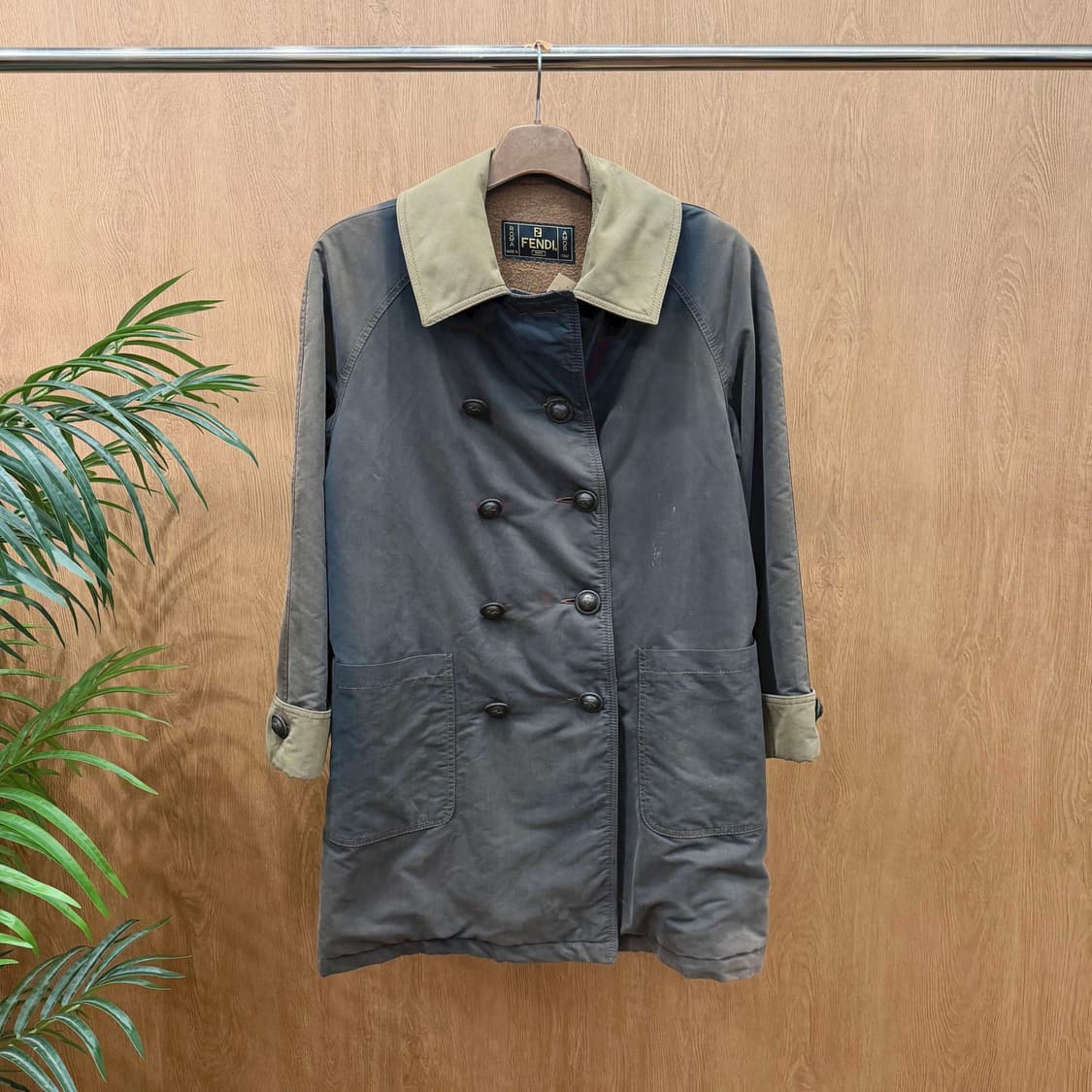 펜디 진스 하프 코트 더블 브레스티드 버튼 패치 포켓 레귤러핏 차콜 상품이미지1