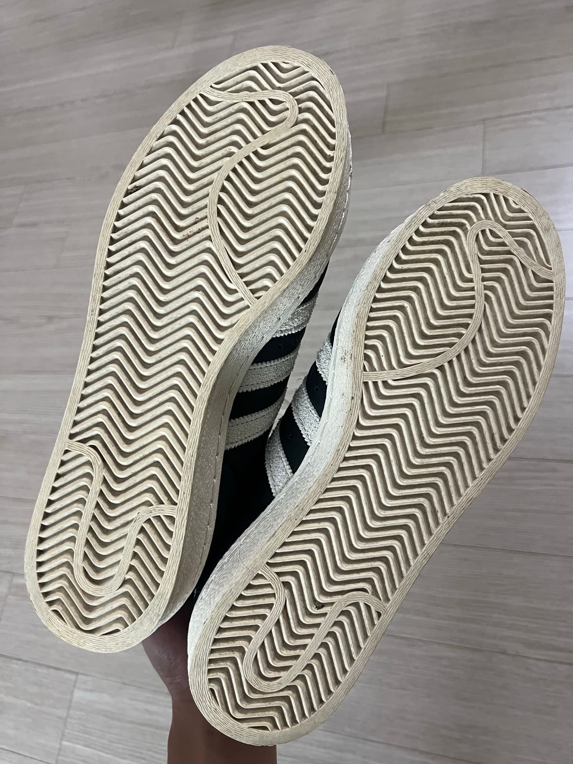 아디다스 슈퍼스타 82 블랙 화이트 270 상품이미지3