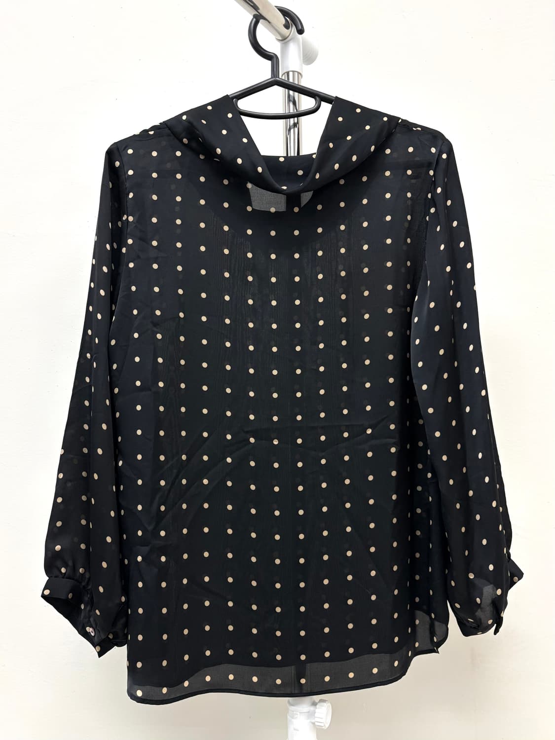 빈티지 블랙 도트 블라우스 상품이미지8