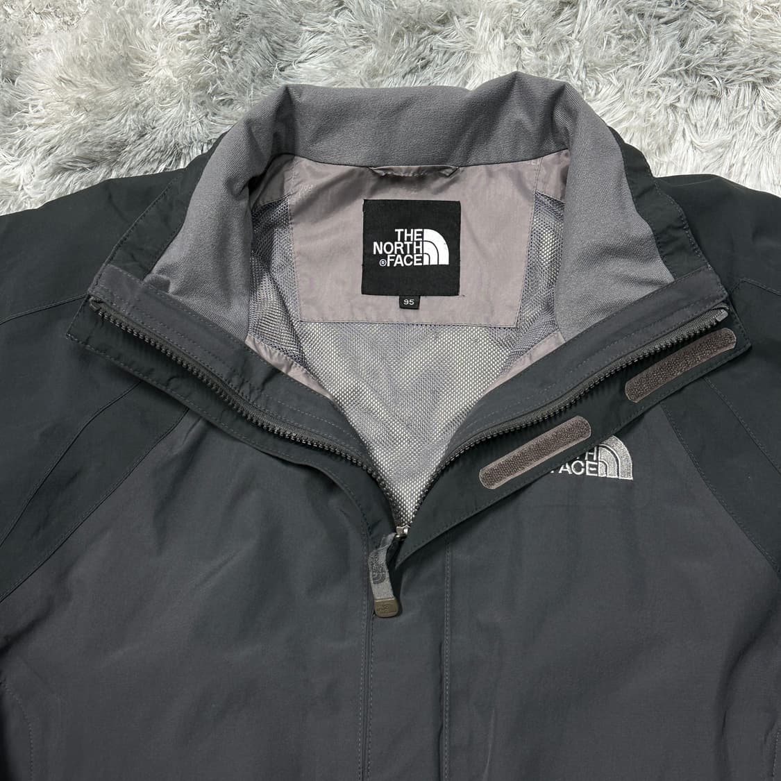 노스페이스 그레이 고어텍스 바람막이 자켓  상품이미지2