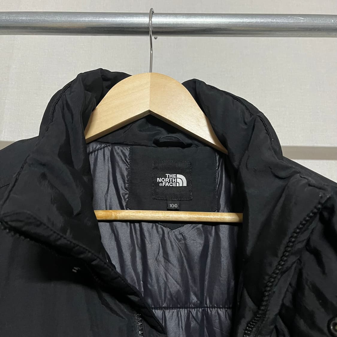 노스페이스 블랙 다운 패딩 100 상품이미지3
