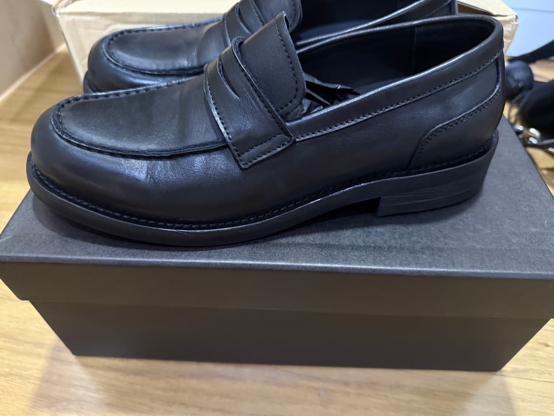 로맨틱 무브 뉴 러그 로퍼 (홀스레더 블랙) 255 상품이미지6