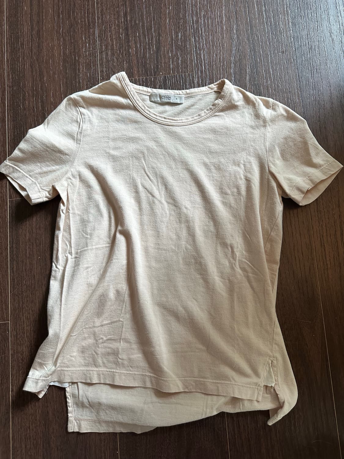 프라다 무지 티셔츠 상품이미지1