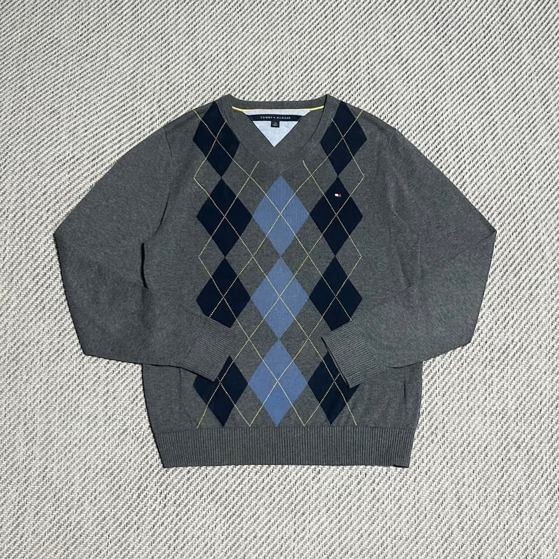 [S] Tommy 타미힐피거 아가일 패턴 브이넥 코튼 니트 상품이미지1