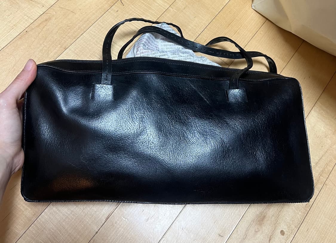 정품 아르마니 블랙 레더 볼링백 상품이미지1