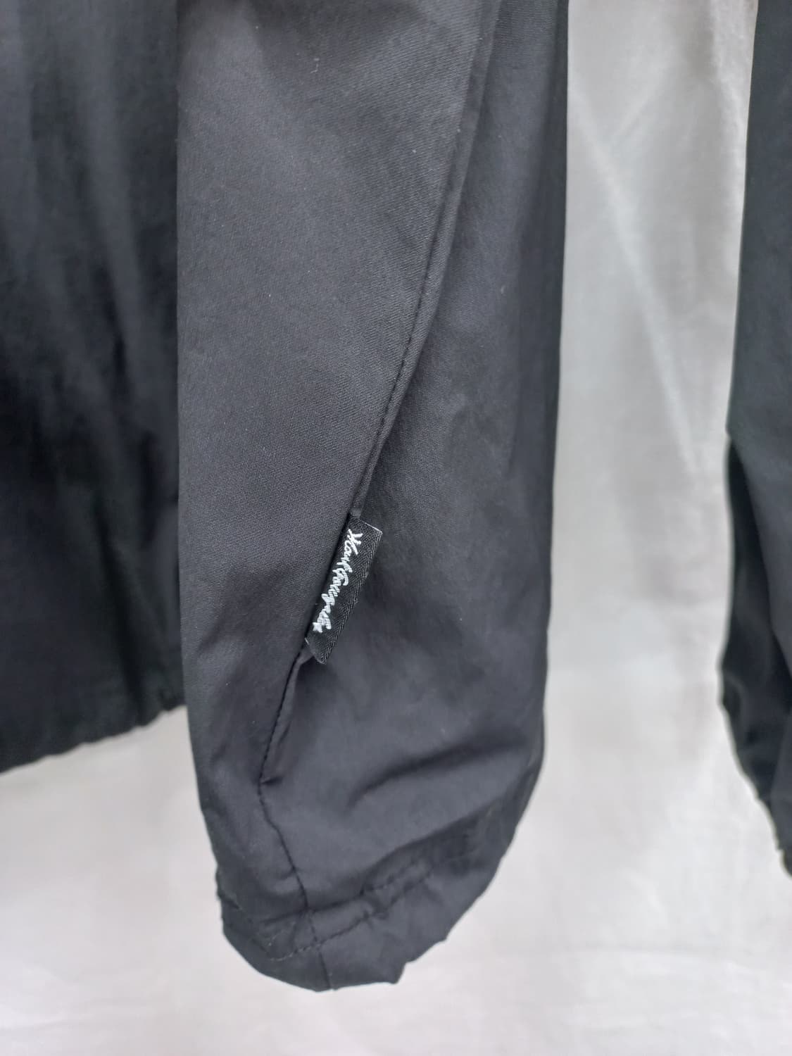 마크 곤잘레스 블랙 나일론 남자 맨투맨 (오버핏 S 95) 상품이미지4