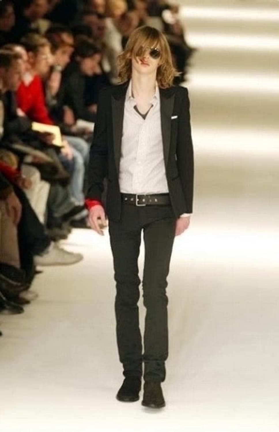 디올 슈퍼슬랜더 27,28,29 셋중 하나 사이즈 구매 원합니다 상품이미지1