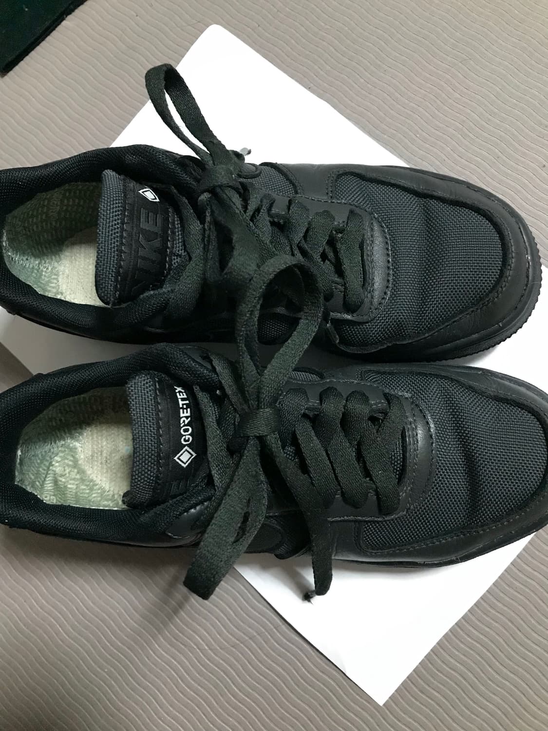 나이키 에어포스1 로우 고어텍스 블랙 230 상품이미지7