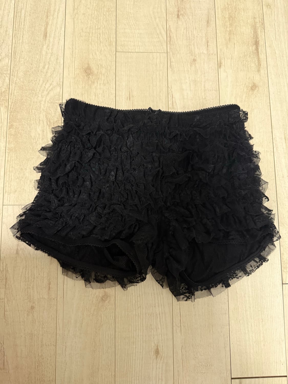 글로니 POLLY LACE BLOOMER SHORTS 블랙 S 상품이미지2