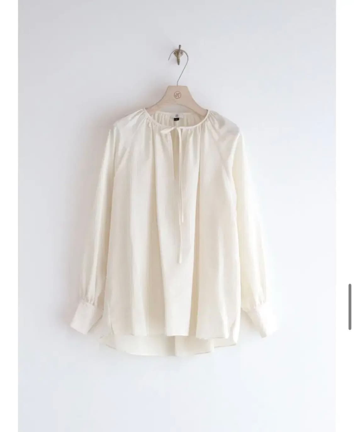 에이치에이트 - 트레미티 블라우스 (바닐라) 상품이미지3