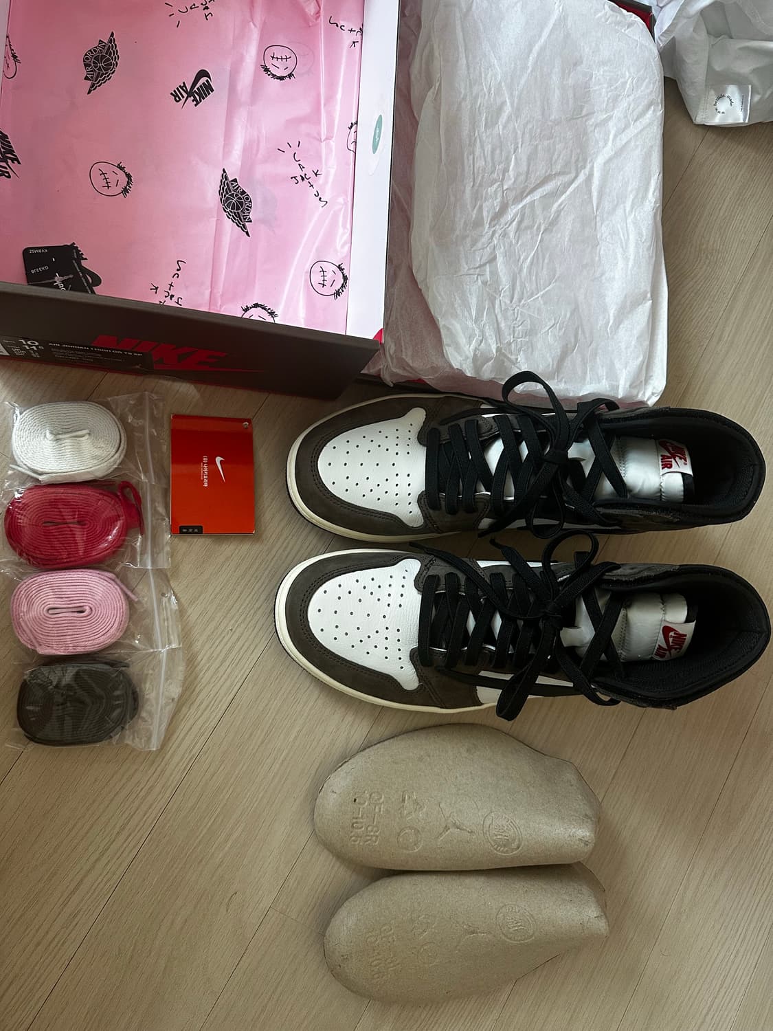 나이키 스캇 조던1 하이 OG 모카 280 상품이미지1