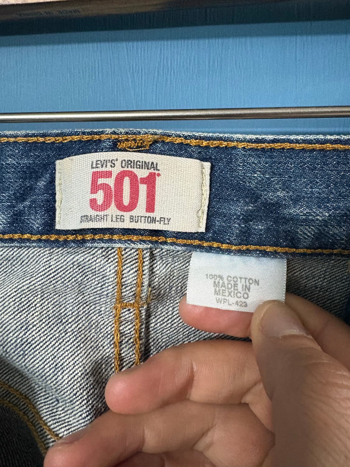 00’s Levis 501 denim pant. 상품이미지4