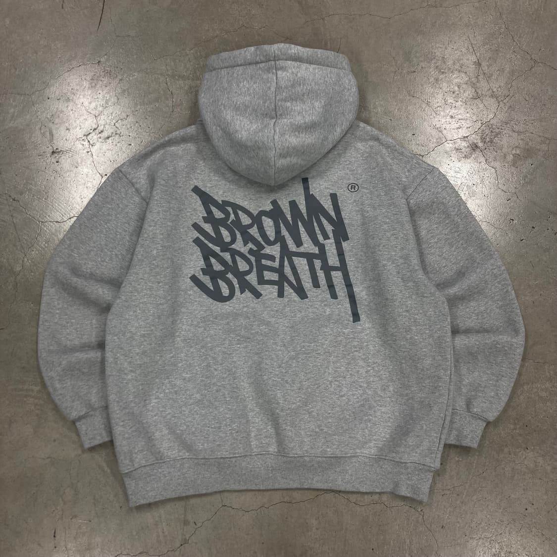 브라운브레스 그레이 컬러 빅로고 후드티 상품이미지1