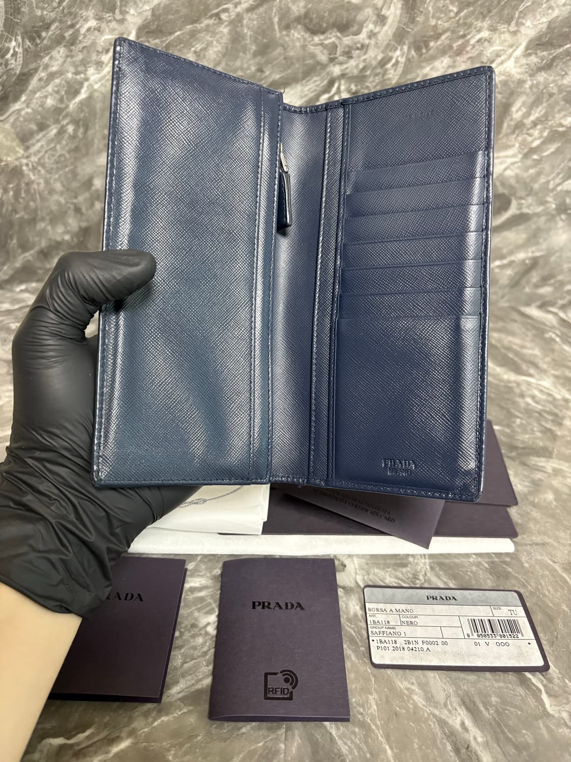 프라다 사피아노 은장 메탈로고 장지갑 상품이미지3