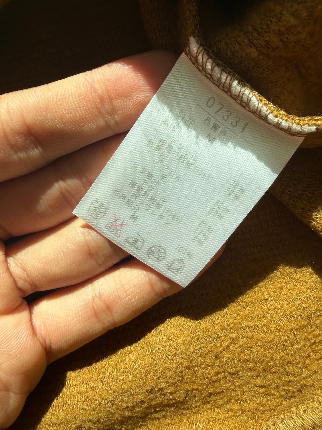 브라운 카라 버튼 니트 상품이미지3