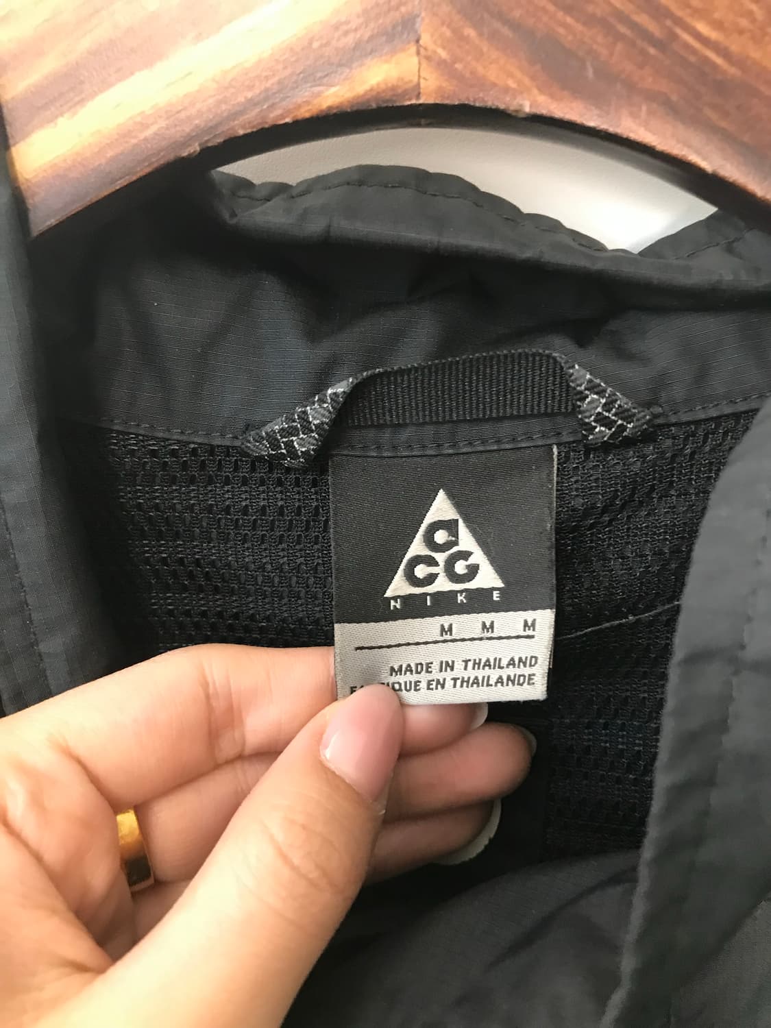 나이키 ACG 블랙 바람막이 자켓 상품이미지9
