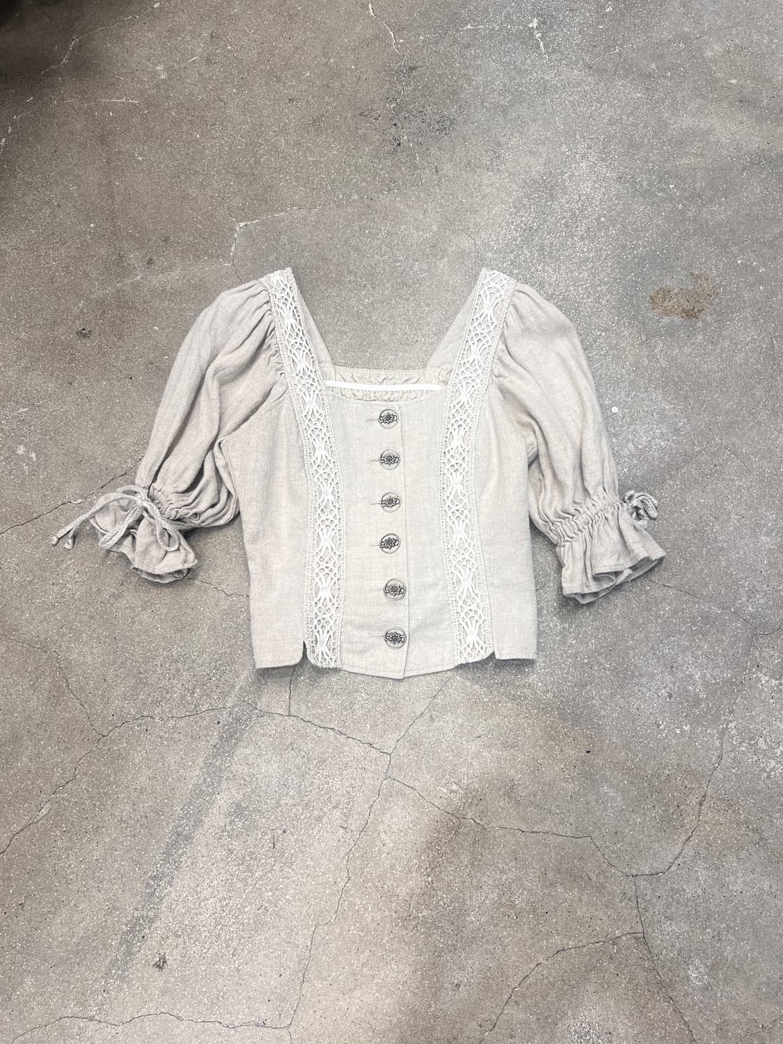 오스트리아 티롤리안 레이스 리넨 가디건 상품이미지1