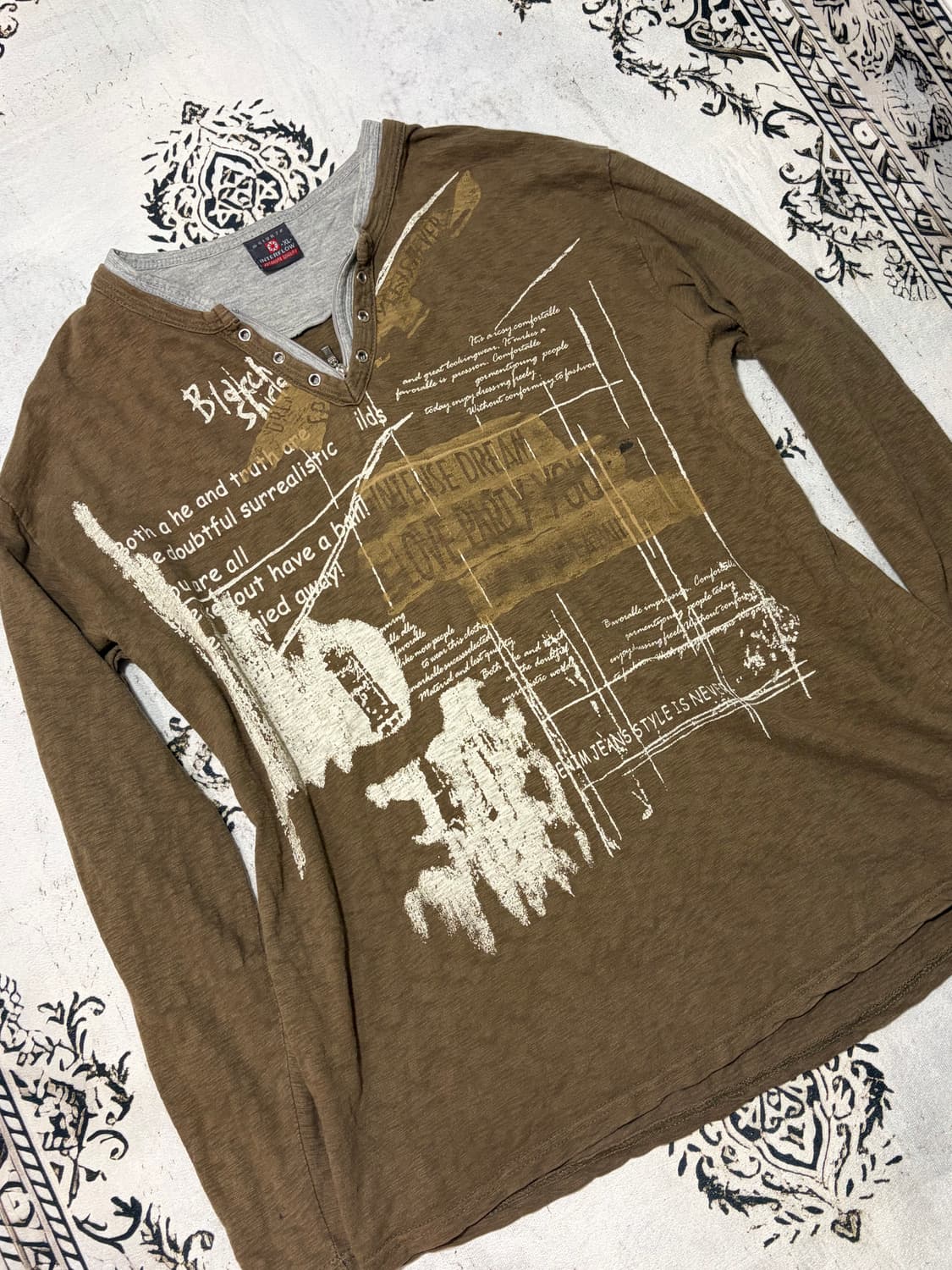 Grunge Printing eyelet long sleeve 상품이미지10