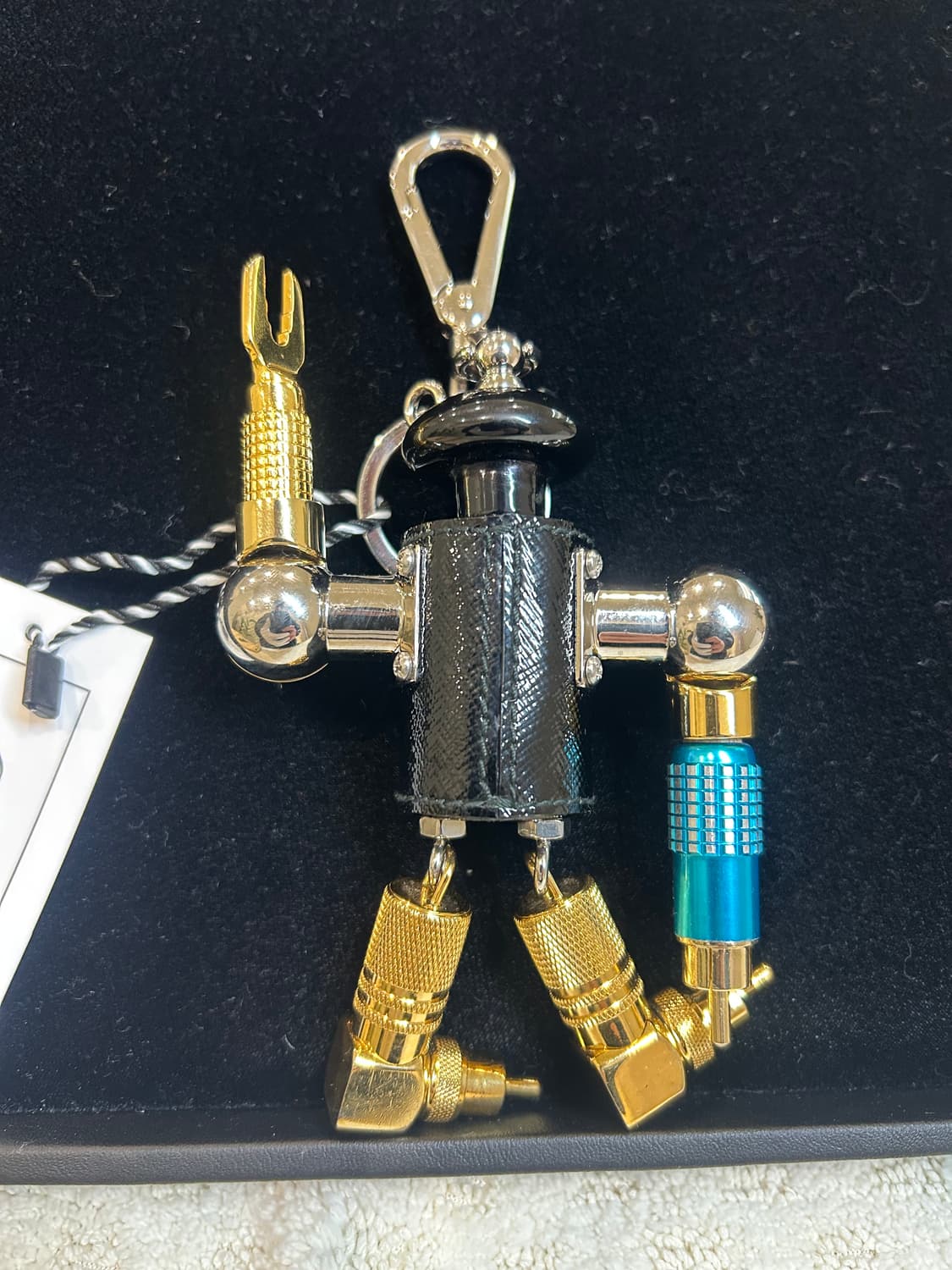 [정품/중고] 프라다 로포트 키링 / 백참 상품이미지2