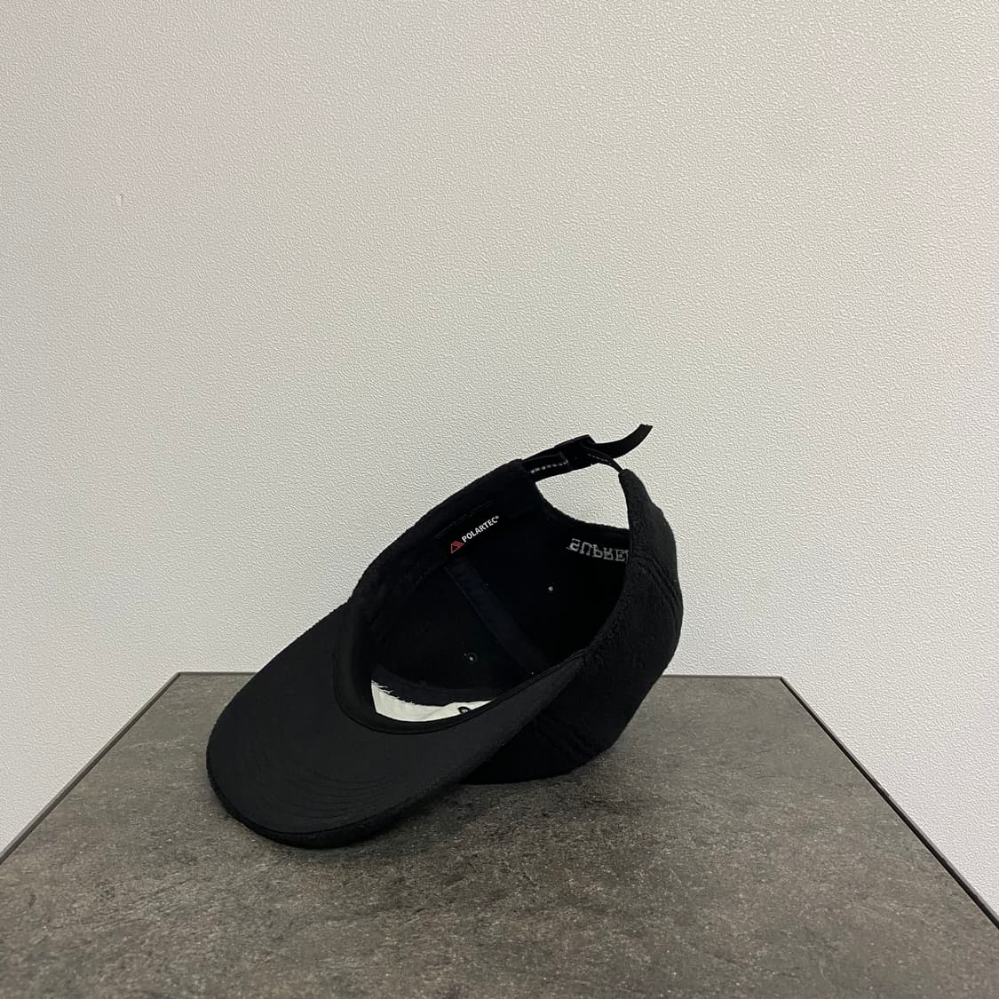 슈프림 S로고 볼캡 모자 에스로고 플리스 블랙 6패널 캡 상품이미지6