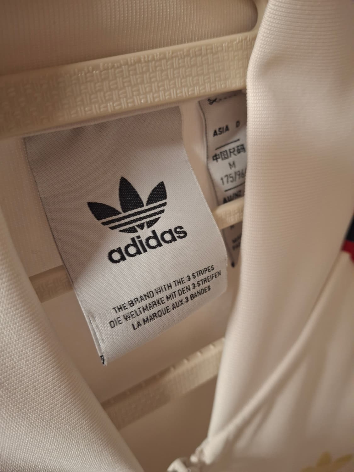 새상품)아디다스 클래식 SST 트랙 재킷져지 팝니다 상품이미지3