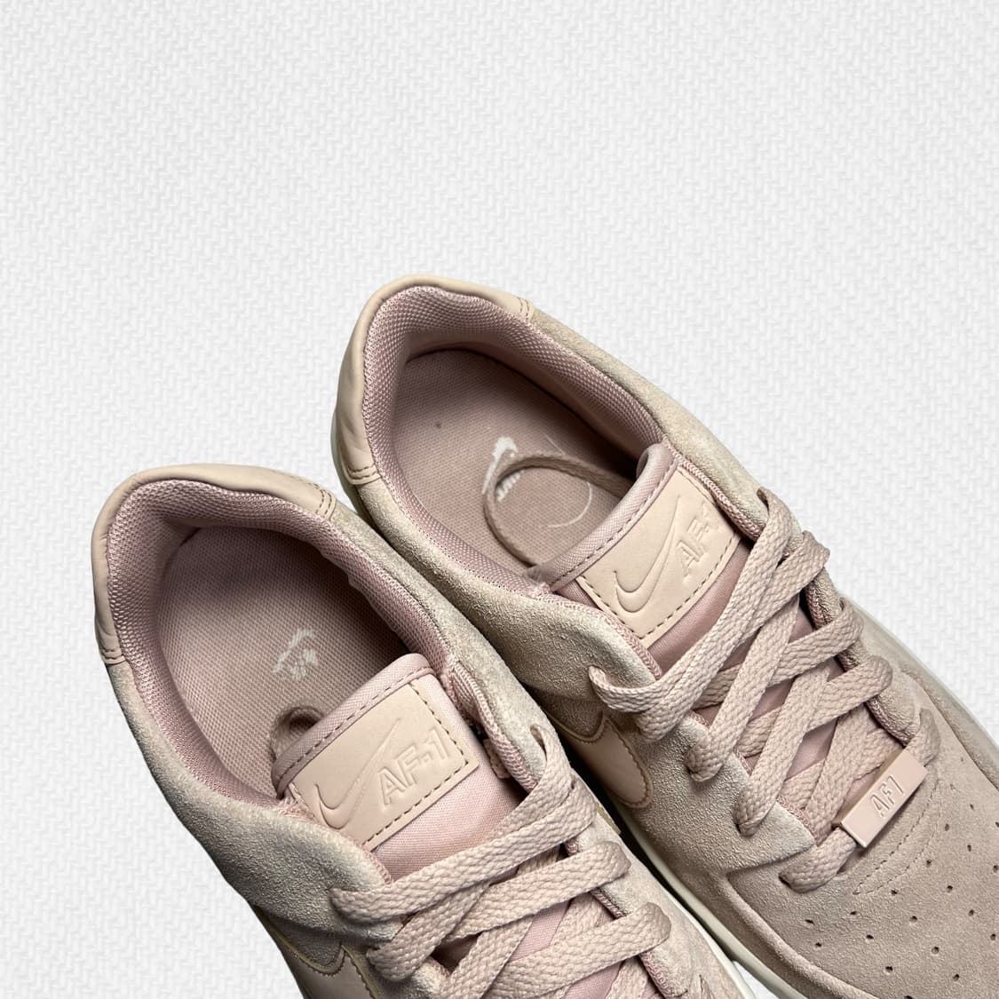 260 (W) 나이키 에어포스1 세이지 로우 파티클 베 상품이미지6