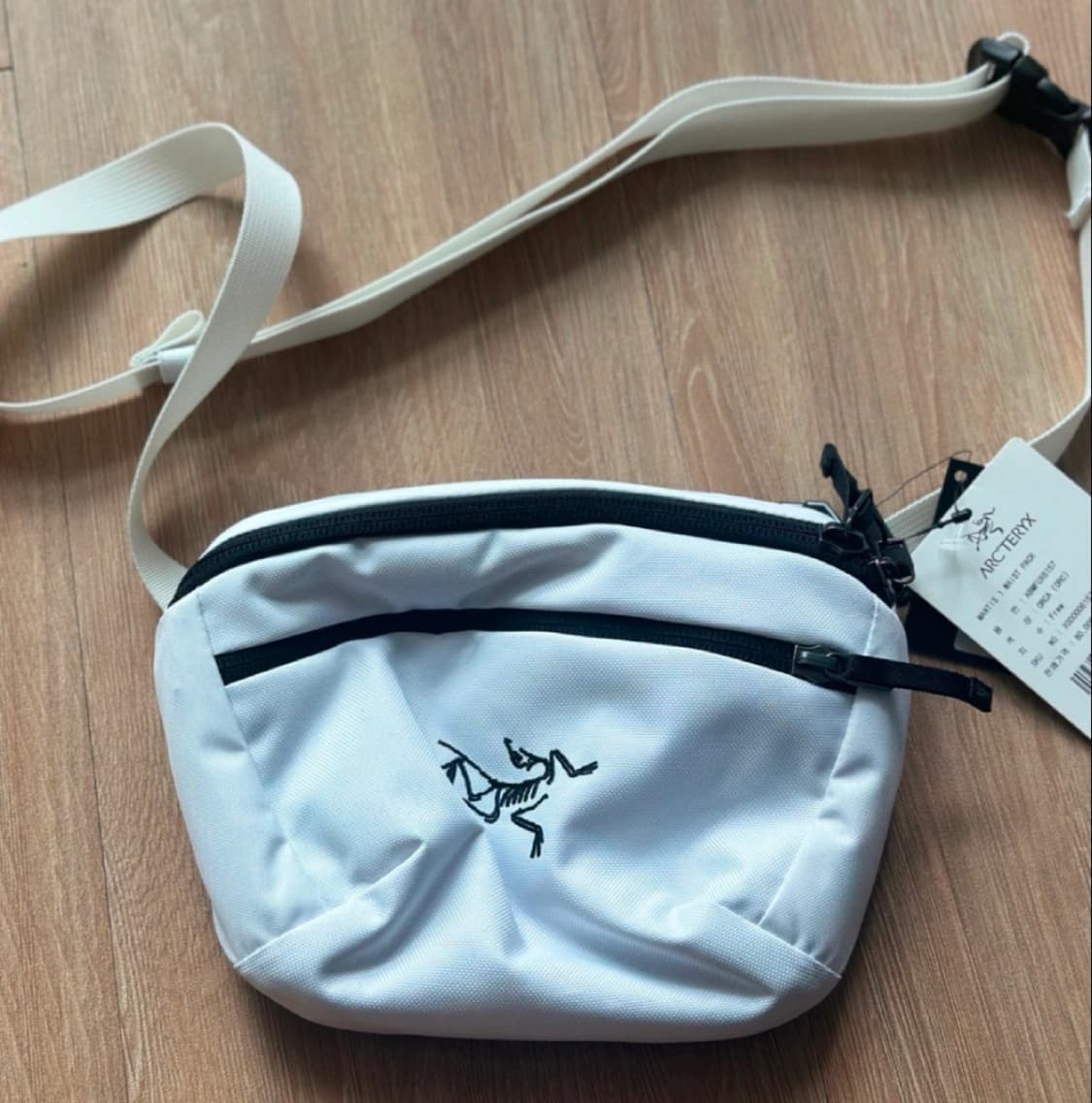 아크테릭스 맨티스1 웨이스트백 오르카 화이트 새상품 상품이미지2