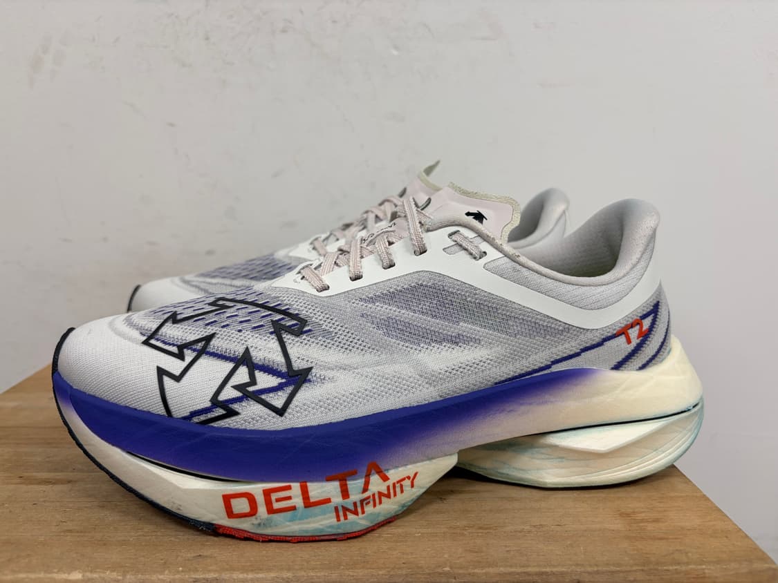 데상트 델타프로 exp v2 런닝화 260 상품이미지2