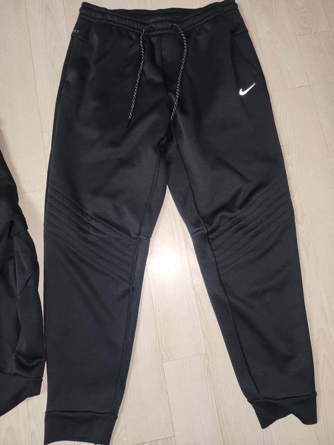 나이키 써마핏 상하세트 상품이미지3