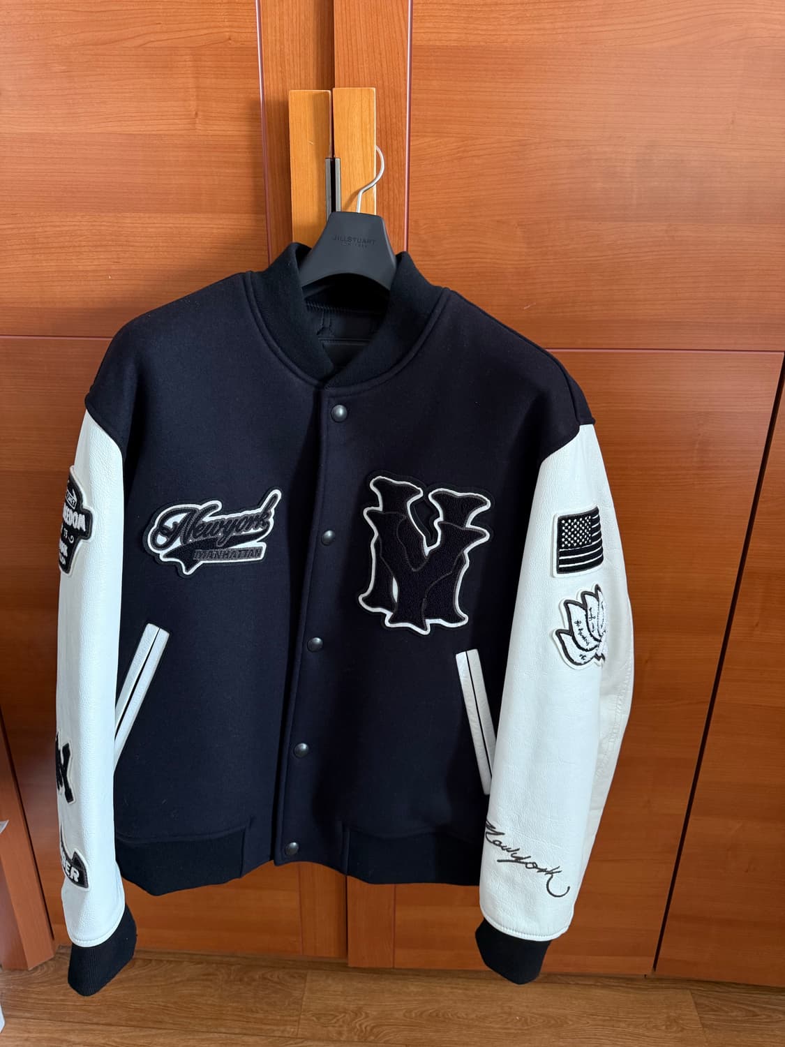 질스튜어트 뉴욕 바시티 M  상품이미지1