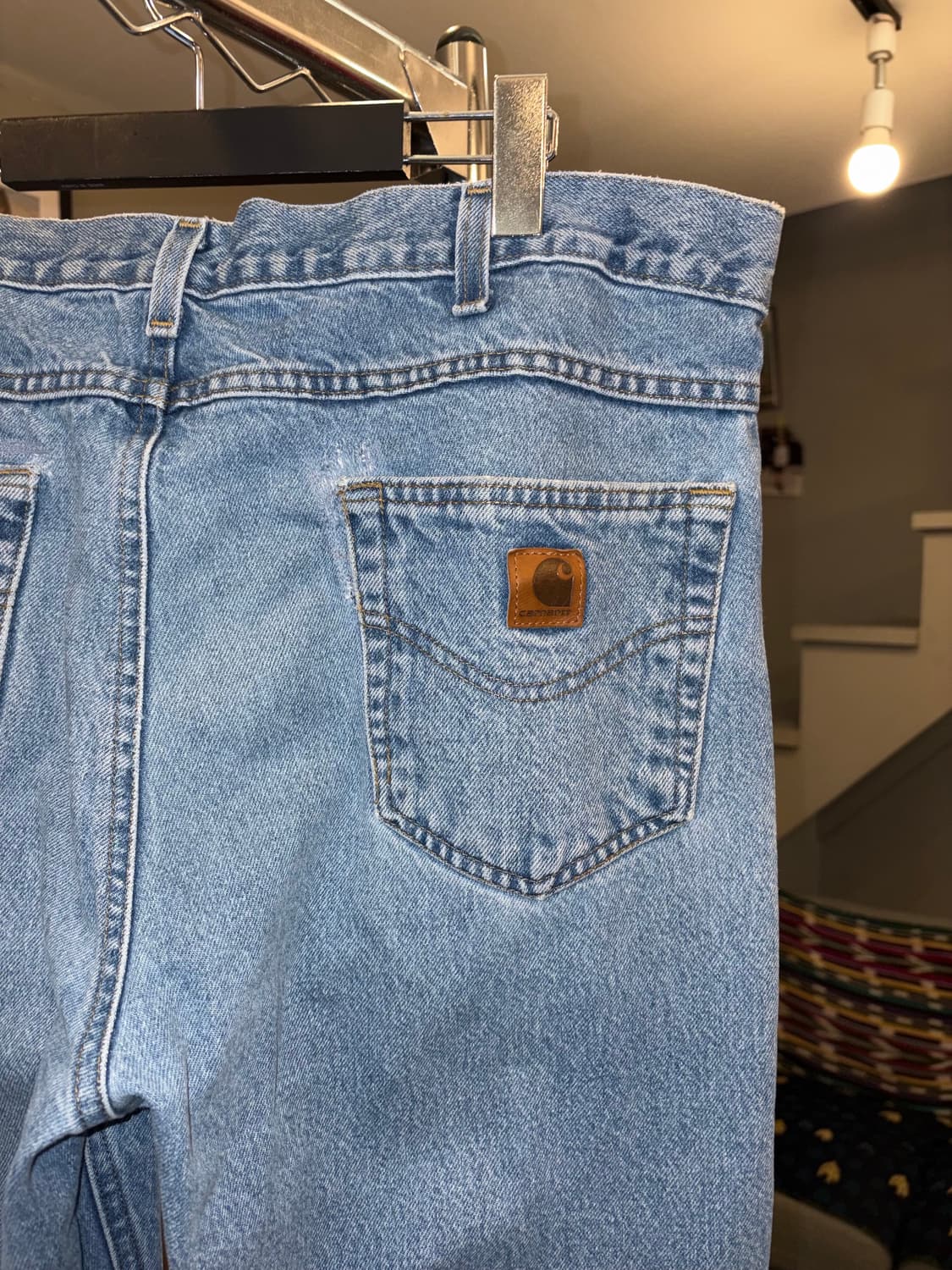 00’s Carhartt cracked washed denim pants 상품이미지9